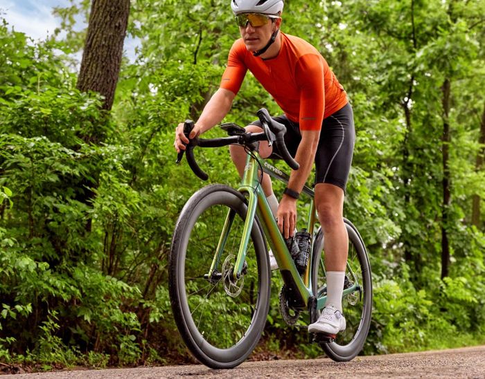  Với các môn thể thao, Garmin CIRQA Smart Band mang đến sự tiện dụng thực thụ 