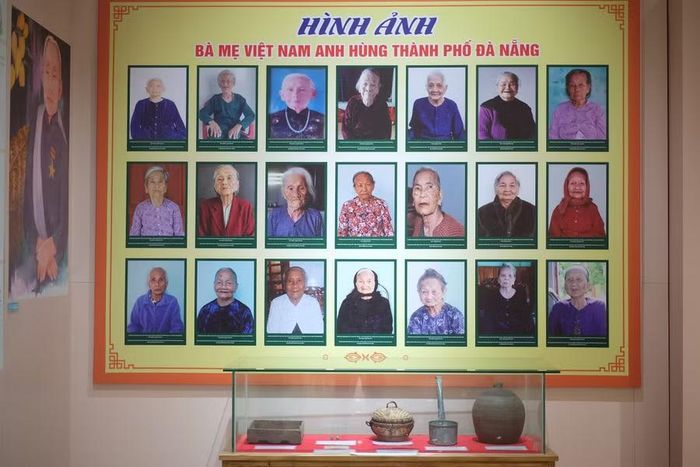 Hình ảnh những Bà Mẹ Việt Nam anh hùng tại TP Đà Nẵng.