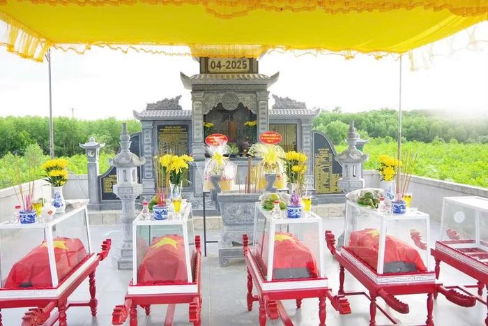 Các hài cốt được đưa về chăm sóc, hương khói tại Đền thờ liệt sĩ Tiểu đoàn 6, Trung đoàn 88 ở Câu Nhi.