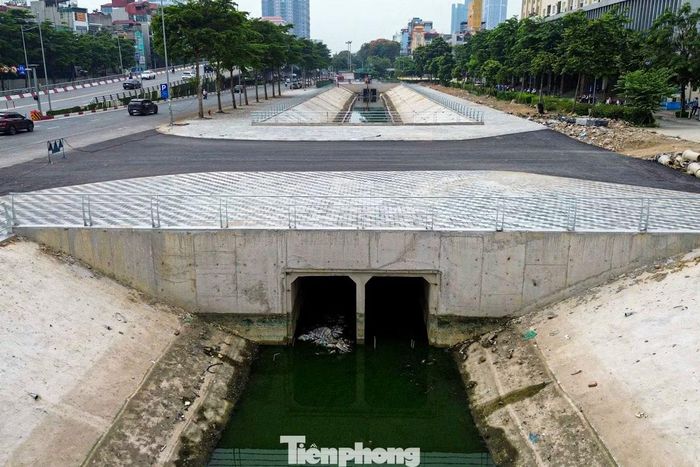 Dự án tuyến thoát nước không chỉ tăng cường khả năng tiêu úng mà còn góp phần chỉnh trang cảnh quan tuyến Xuân Tảo - trục kết nối quan trọng của khu vực Tây Hồ Tây.