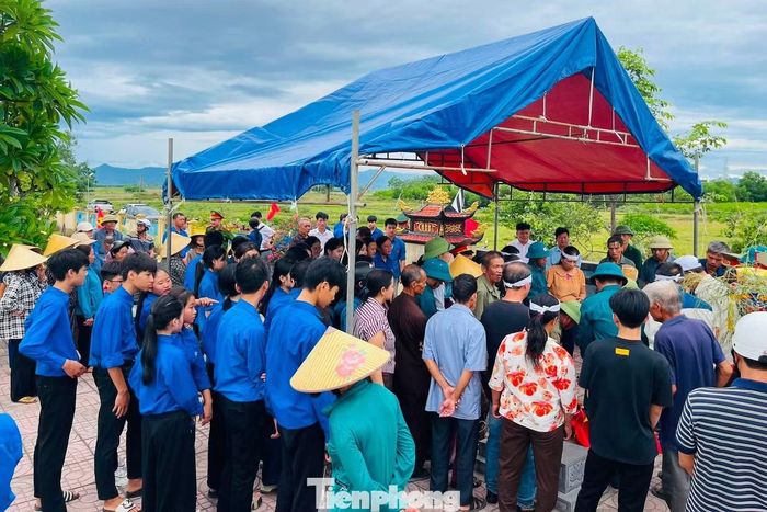 Liệt sĩ Nguyễn Hữu Thi đã trở về an nghỉ trong lòng đất mẹ, nơi tên tuổi và sự hy sinh của anh sẽ mãi được các thế hệ hôm nay và mai sau gìn giữ, khắc ghi.