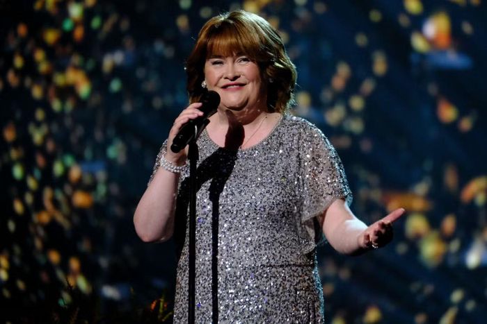 Chuyên gia quốc tế nhận định chiến dịch quảng cáo đưa Susan Boyle đến khán giả toàn cầu, vượt nhiều ngôi sao đình đám ở World Cup 2026.