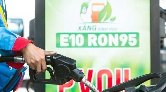 Việc kiểm soát chặt chất lượng ngay từ khâu phân phối có ý nghĩa quan trọng trong quá trình chuyển đổi sang sử dụng xăng sinh học. (Ảnh minh họa)