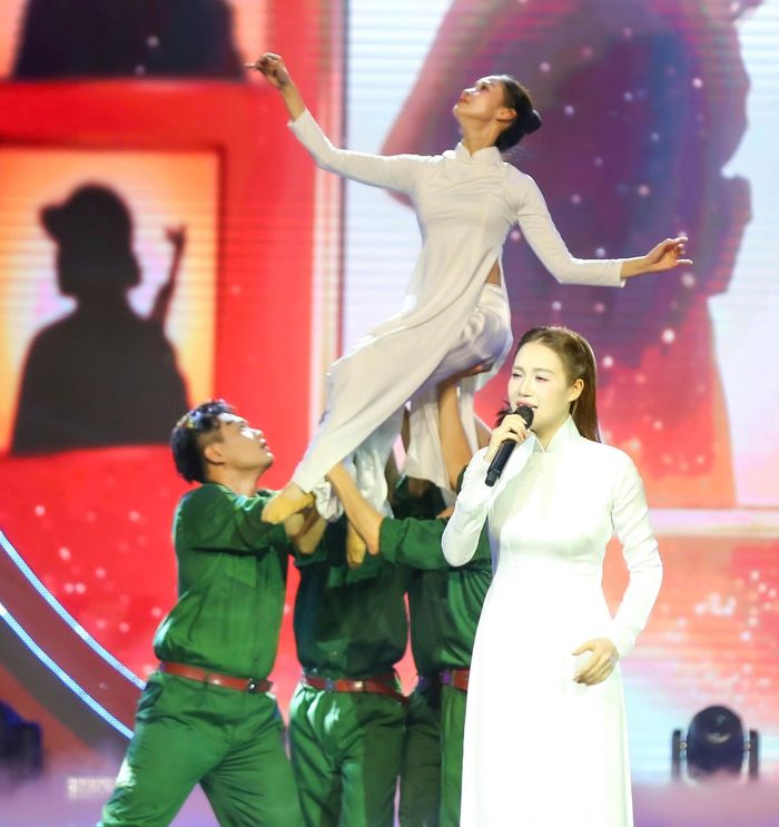 Ca sĩ Thu Thủy.