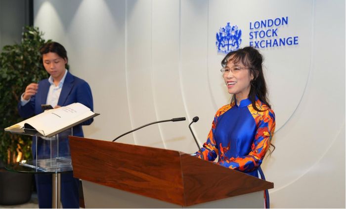 Bà Nguyễn Thị Phương Thảo phát biểu nhân chuyến thăm Sàn Giao dịch Chứng khoán London sáng 22/7 (giờ địa phương)