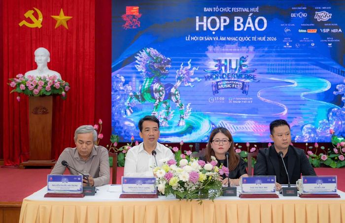 TP Huế tổ chức họp báo thông tin sự kiện. Ảnh: Cổng thông tin TP Huế