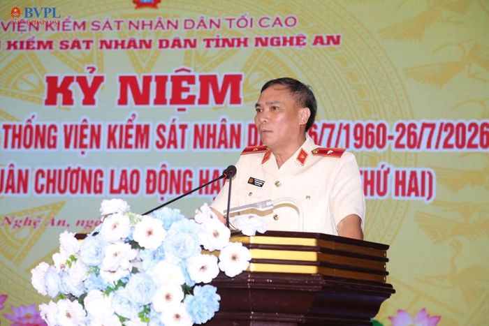  Đồng chí Vũ Xuân Đông, Viện trưởng VKSND tỉnh Nghệ An phát biểu.