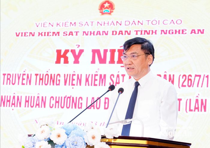 Phó Bí thư Thường trực Tỉnh ủy, Chủ tịch HĐND tỉnh Hoàng Nghĩa Hiếu phát biểu tại lễ kỷ niệm. Ảnh: Phạm Bằng