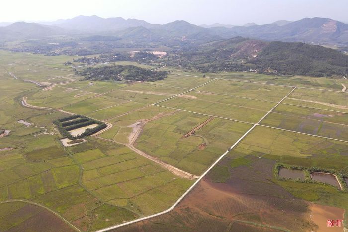 Trong đợt tập trung, tích tụ ruộng đất lần này, xã Đức Đồng thực hiện 150 ha tại 18 cánh đồng thuộc hai thôn Đồng Thanh và Thanh Quang.