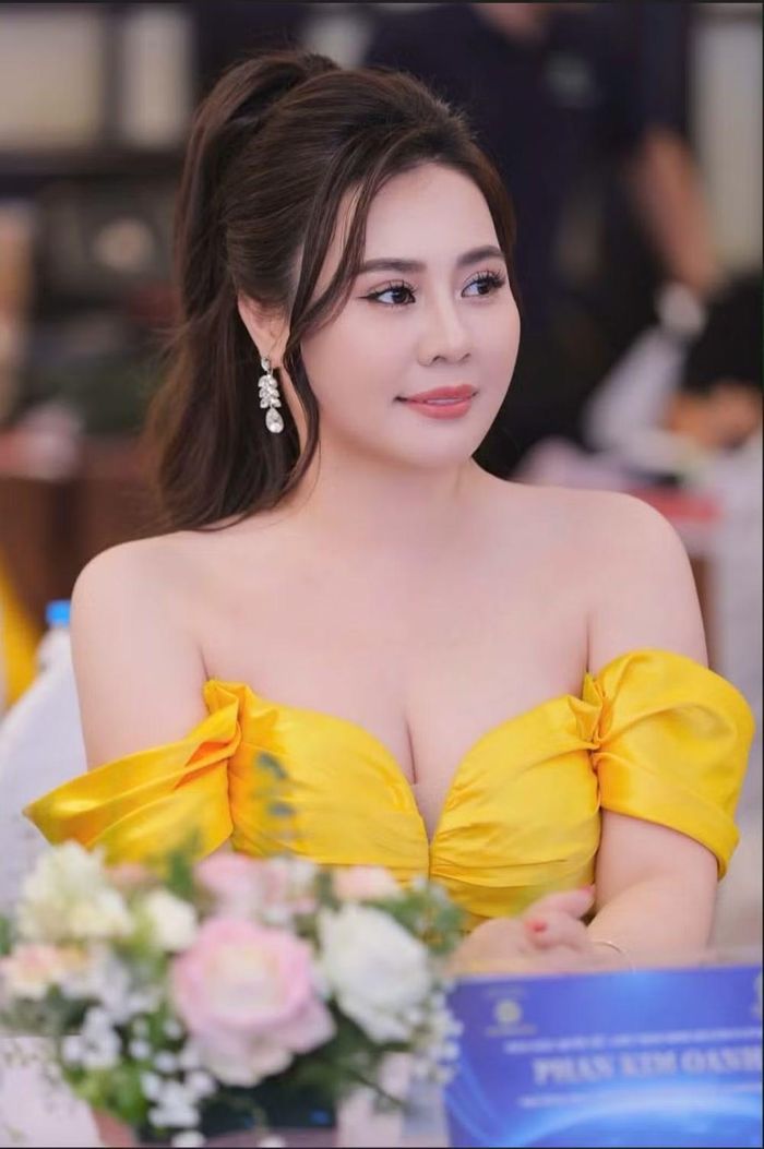 Phan Kim Oanh kiên định theo đuổi con đường: không chạy theo hào nhoáng, không đánh đổi giá trị bằng chiêu trò, lựa chọn phát triển bền vững bằng sự chuyên nghiệp, đạo đức nghề nghiệp và lòng chân thành. (Ảnh: NVCC)
