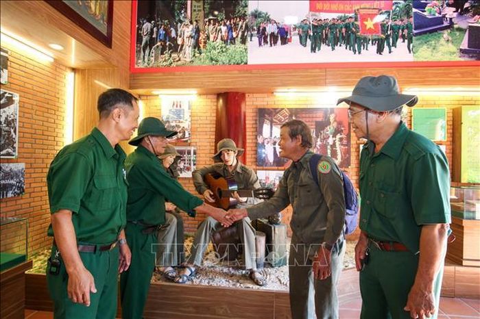 Cuộc hội ngộ tháng Bảy không chỉ là hành trình tri ân, mà còn là cuộc trở về với ký ức của những người đã gửi trọn tuổi xuân nơi tuyến lửa Tây Ninh.
