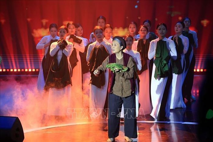 Một tiết mục trong chương trình chính luận nghệ thuật. Ảnh: Tuấn Anh/TTXVN