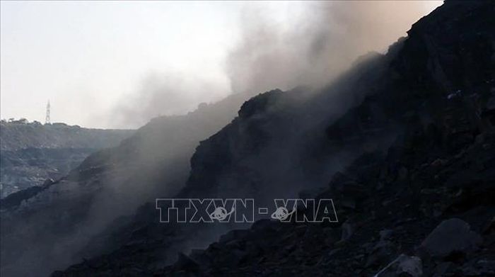 Mỏ than của Công ty Bharat Coking Coal Limited (BCCL) ở thành phố công nghiệp Asansol, Tây Bengal, Ấn Độ. Ảnh minh họa: ANI/TTXVN