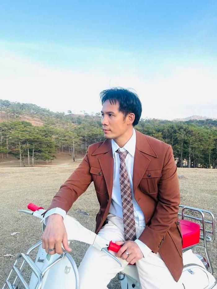 Thanh Thức giữ phong độ ở tuổi ngoài 40.