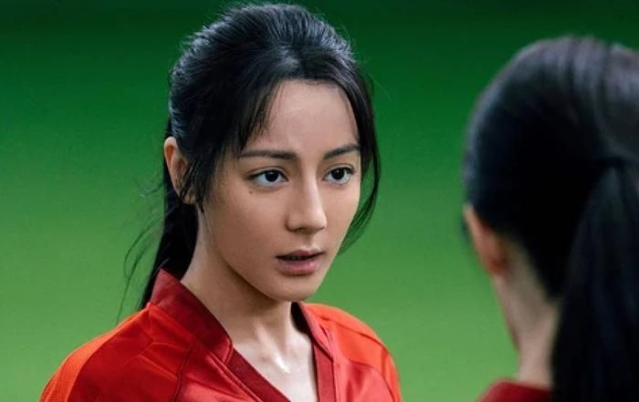  Đội Bóng Đá Nữ Kung Fu đã bước sang ngày chiếu thứ 12 với doanh thu lũy kế khoảng 1,665 tỷ NDT. 
