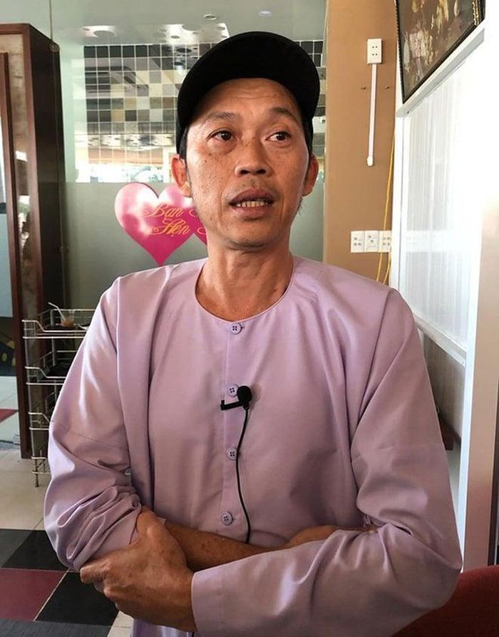 Nhiều năm qua, Hoài Linh được yêu mến bởi khả năng hóa thân đa dạng cùng những vai diễn giàu cảm xúc trên sân khấu lẫn màn ảnh. 