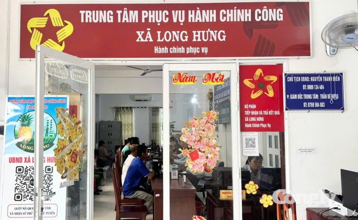 Trung tâm Phục vụ hành chính công xã Long Hưng hoạt động ổn định, đáp ứng nhu cầu giải quyết thủ tục hành chính của người dân.