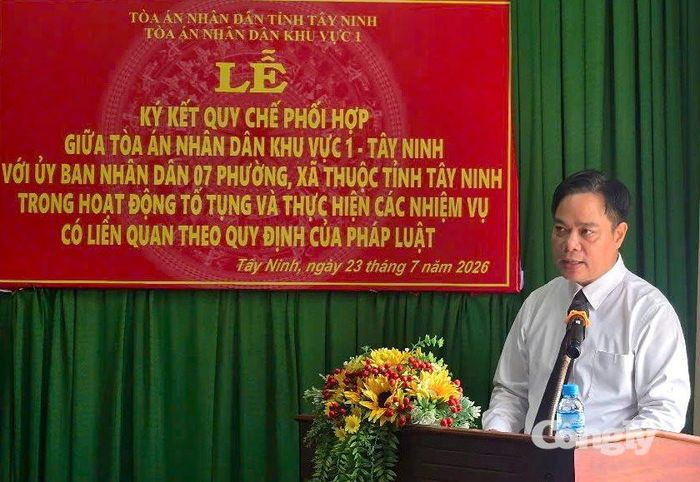 Chánh án TAND khu vực 1 - Tây Ninh Trần Tấn Quốc phát biểu.