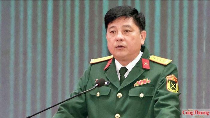 Đại tá Phạm Ngọc Quang, Chính ủy Bộ Chỉ huy Quân sự TP. Cần Thơ, phát biểu tại buổi lễ.