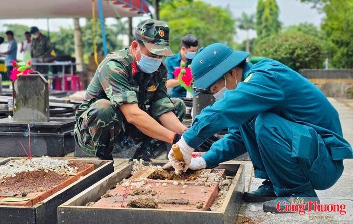 Quá trình lấy mẫu được thực hiện chặt chẽ, khoa học, đúng quy trình, bảo đảm độ chính xác và sự tôn nghiêm đối với từng phần mộ.