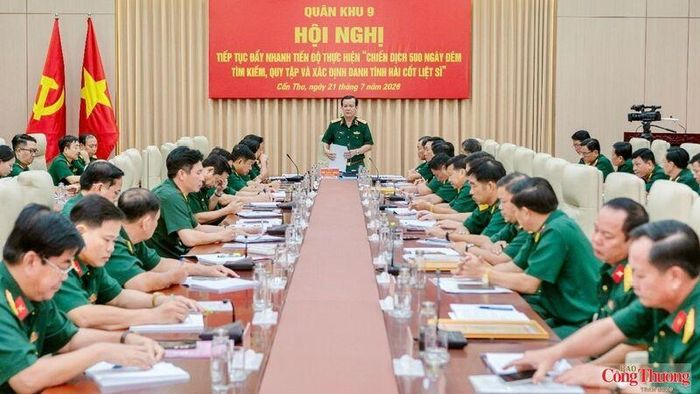 Quân khu 9 đẩy mạnh “Chiến dịch 500 ngày đêm”, tăng tốc lấy mẫu ADN, tìm kiếm và xác định danh tính hài cốt liệt sĩ.