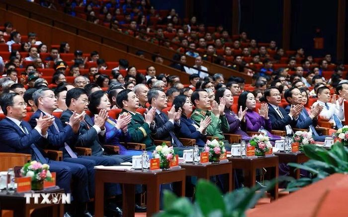 Thủ tướng Lê Minh Hưng và các đại biểu dự Hội nghị Tri ân người có công với cách mạng toàn quốc năm 2026. Ảnh: Dương Giang/TTXVN