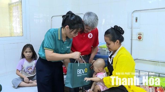 Đây là những hoạt động nằm trong khuôn khổ chương trình “Hành trình đỏ” lần thứ XIV tỉnh Thanh Hóa năm 2026.