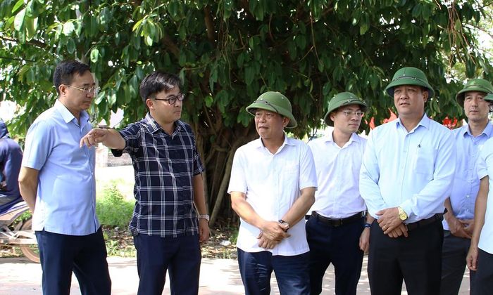 Phó Chủ tịch UBND tỉnh Ngô Tân Phượng kiểm tra tiến độ dự án đường Vành đai 4 - Vùng Thủ đô Hà Nội (đoạn qua địa phận tỉnh Bắc Ninh).