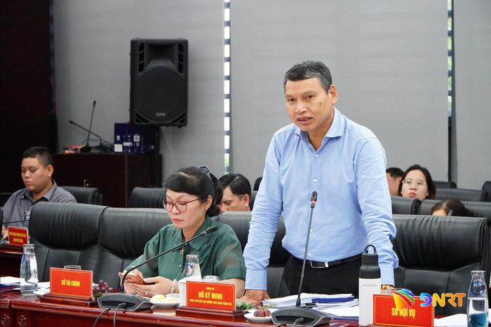 Phó Chủ tịch Thường trực UBND thành phố Hồ Kỳ Minh phát biểu tại buổi làm việc. Ảnh: VINH ANH