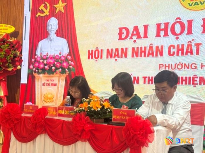 Đoàn Chủ tịch điều hành Đại hội đại biểu Hội Nạn nhân chất độc da cam/dioxin phường Hải Châu lần thứ I, nhiệm kỳ 2026-2031.
