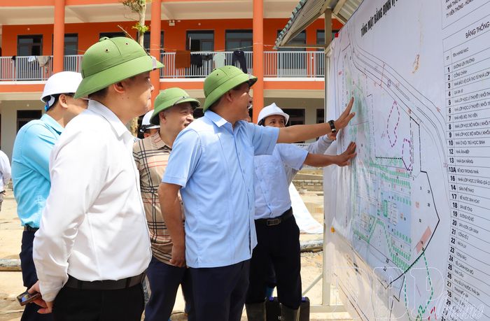Đồng chí Lê Thành Đô, Phó Bí thư Thường trực Tỉnh ủy, Chủ tịch HĐND tỉnh kiểm tra tiến độ của Dự án.