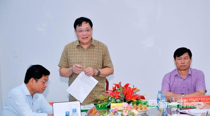 Đồng chí Phạm Thành Ngại phát biểu tại buổi làm việc.