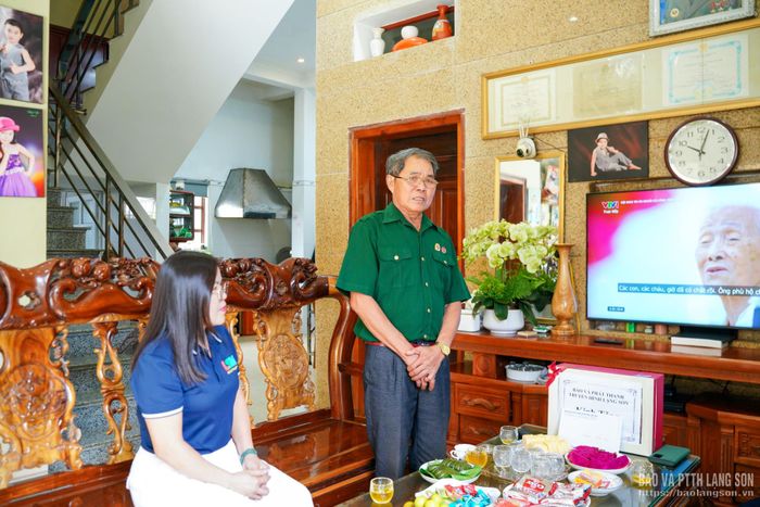 Thương binh Nguyễn Văn Tặng phát biểu bày tỏ lòng cảm ơn trước sự quan tâm của đoàn công tác