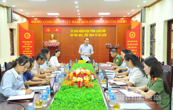 Lãnh đạo Sở VHTT&DL phát biểu tại cuộc họp