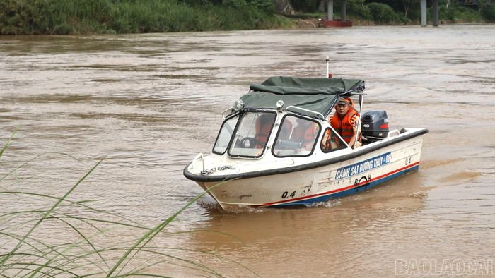 Hoạt động tuần tra, kiểm soát được tăng cường trong mùa mưa lũ, với phương châm chủ động phòng ngừa, hạn chế thấp nhất nguy cơ xảy ra tai nạn giao thông đường thủy. Bên cạnh nhiệm vụ tuần tra, kiểm soát, các đơn vị duy trì lực lượng, phương tiện sẵn sàng cứu hộ, cứu nạn và hỗ trợ người dân khi có tình huống phát sinh.