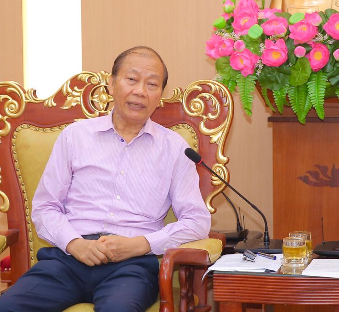 Đồng chí Hoàng Quang Phòng, Phó Chủ tịch Phòng Thương mại và Công nghiệp Việt Nam phát biểu tại buổi làm việc.