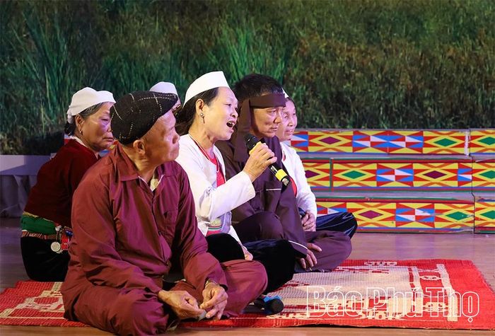 Nhiều câu lạc bộ bảo tồn và phát huy bản sắc văn hóa dân tộc Mường được thành lập và duy trì sinh hoạt, thu hút nghệ nhân và những người cùng yêu mến văn hóa dân tộc.