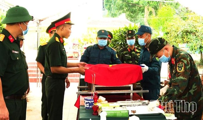 Việc lấy mẫu ADN hài cốt liệt sĩ được thực hiện trang nghiêm, cẩn trọng, bảo đảm đúng quy trình, quy định.
