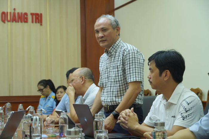 GS.TS. Nguyễn Trung Việt, Hiệu trưởng Trường đại học Thủy lợi phát biểu tại buổi làm việc - Ảnh: H.L