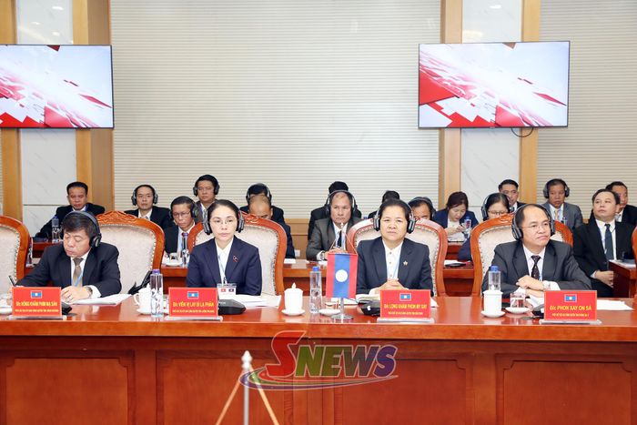 Các đại biểu dự hội nghị.