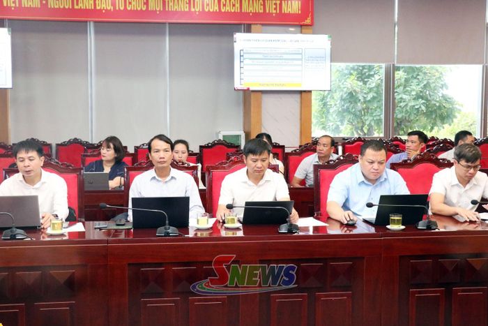 Các đại biểu dự hội nghị.