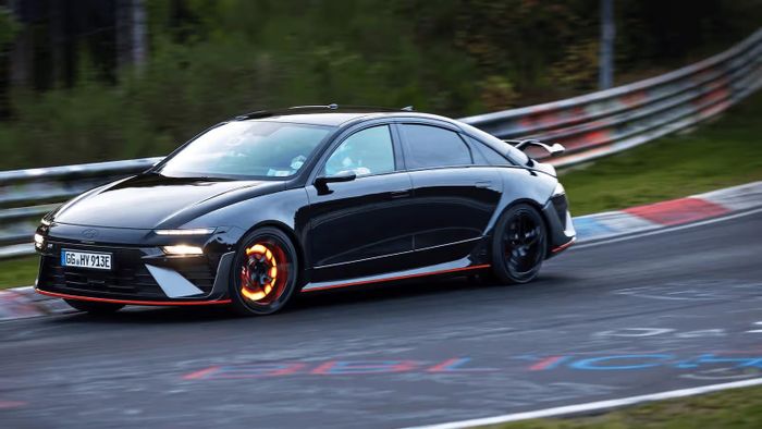IONIQ 6 N trên đường chạy Nürburgring. Ảnh: Hyundai