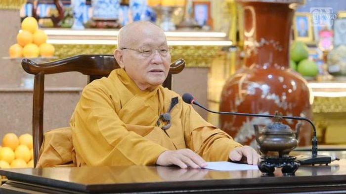 Trưởng lão Hòa thượng chia sẻ những câu chuyện về nơi ngài từng gắn bó trong những tháng năm tuổi trẻ, được cố Đại lão Hòa thượng Thích Trí Tịnh trực tiếp giáo dưỡng tu học tại chùa Vạn Đức