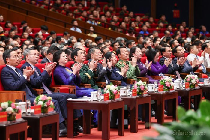 Lãnh đạo Đảng, Nhà nước tham dự Hội nghị. Ảnh: VGP/Nhật Bắc.