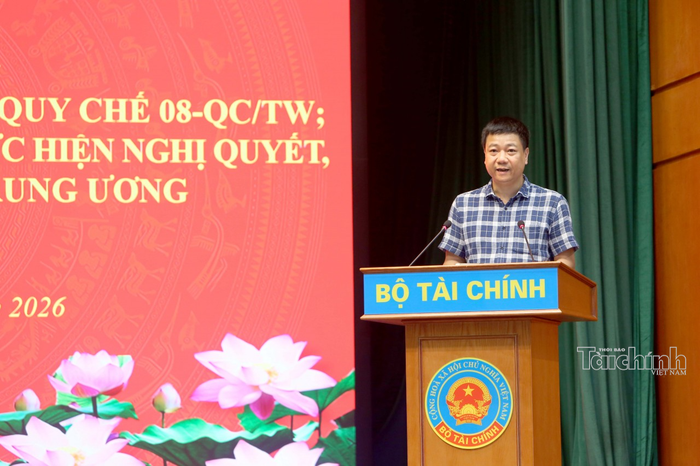 Đồng chí Đỗ Công Anh - Phó Cục trưởng Cục Chuyển đổi số và Cơ yếu, Văn phòng Trung ương Đảng phát biểu tại hôi nghị. Ảnh: Đức Minh