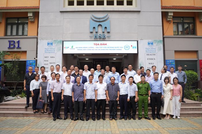 Các đại biểu tham dự Tọa đàm. Ảnh: P.Trà