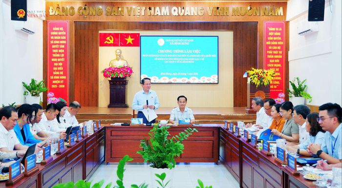 Quang cảnh cuộc làm việc. Ảnh: Hoa Lê