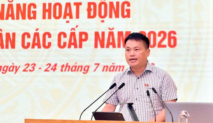 Phó Chủ nhiệm Ủy ban Công tác đại biểu Đặng Ngọc Huy phát biểu tại hội nghị. Ảnh: Thanh Phúc