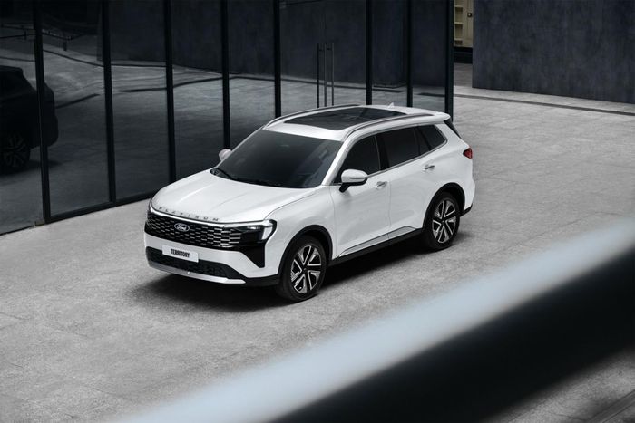 Ford Territory Platinum 2026 thêm lựa chọn cho những ai đòi hỏi trang bị cao cấp hơn. Ảnh: Ford Việt Nam