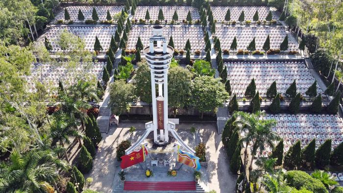 Nghĩa trang Liệt sĩ Quốc gia Vị Xuyên, nơi an nghỉ của hàng nghìn Anh hùng Liệt sĩ đã hy sinh vì độc lập, tự do của Tổ quốc